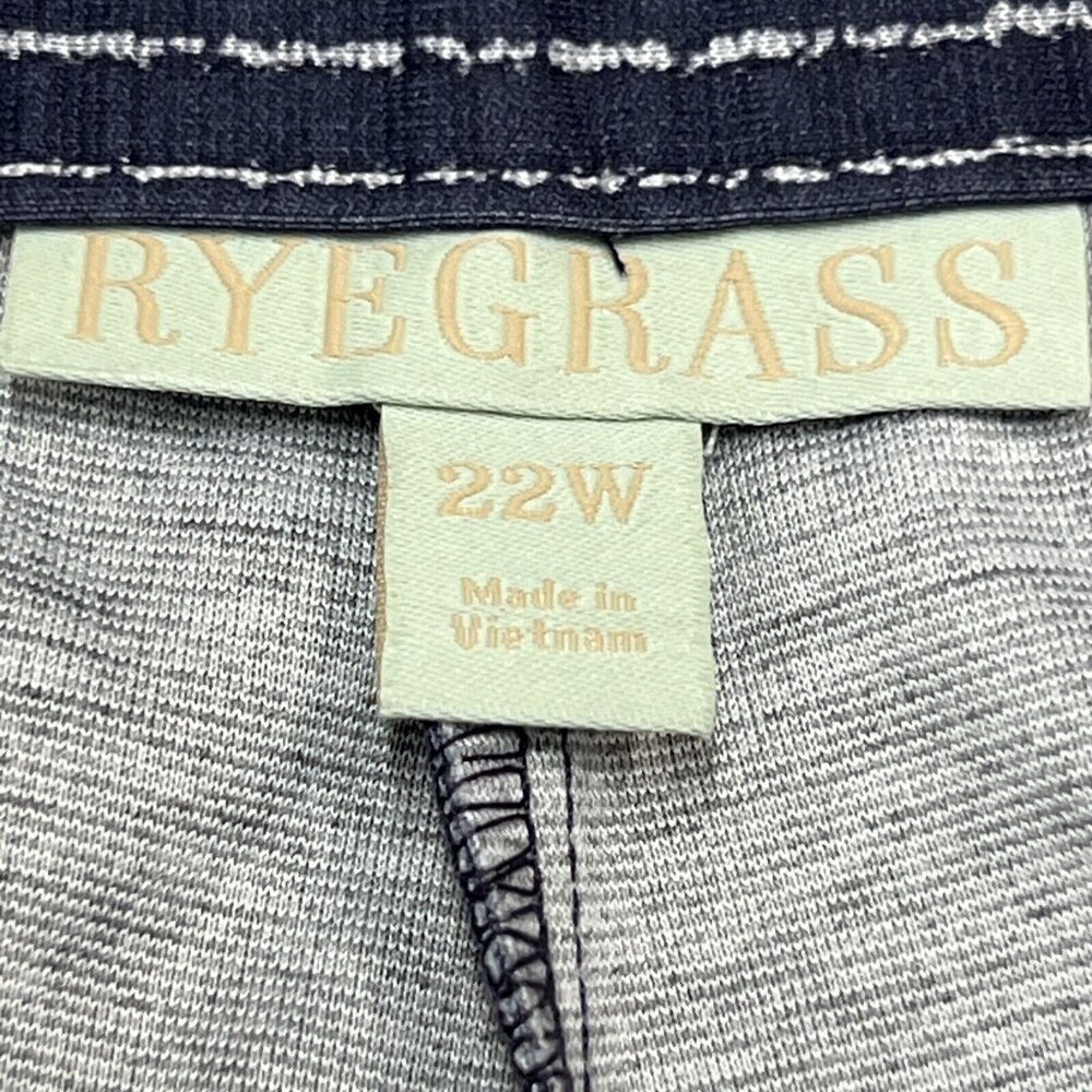 Striped Wide Leg Pants - Picture 9 of 10